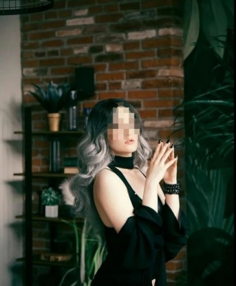 Волшебные руки и незабываемый опыт доставят тебе истинное блаженство. Я знаю, как погрузить тебя в мир удовольствия и расслабления. Подарю тебе незабываемые моменты страсти и нежности. Возможности, которые я предлагаю, не имеют границ. Зайди на мой профиль и узри истинное искушение. Живу в Москве и готова воплотить в реальность все твои фантазии. Отзывы о моей работе говорят сами за себя - мои клиенты остаются в полнейшем восторге! Не упусти шанс испытать настоящее наслаждение рядом со мной. 💋💫💥 12222, 22 года